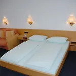 Hotel Zum Braeu-toni