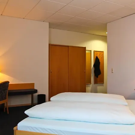 Zum Braeu-toni Hotell 2*