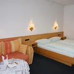 Otel Zum Braeu-toni