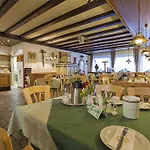 Otel Zum Braeu-toni