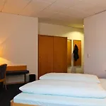 Zum Braeu-toni Hotel 2*
